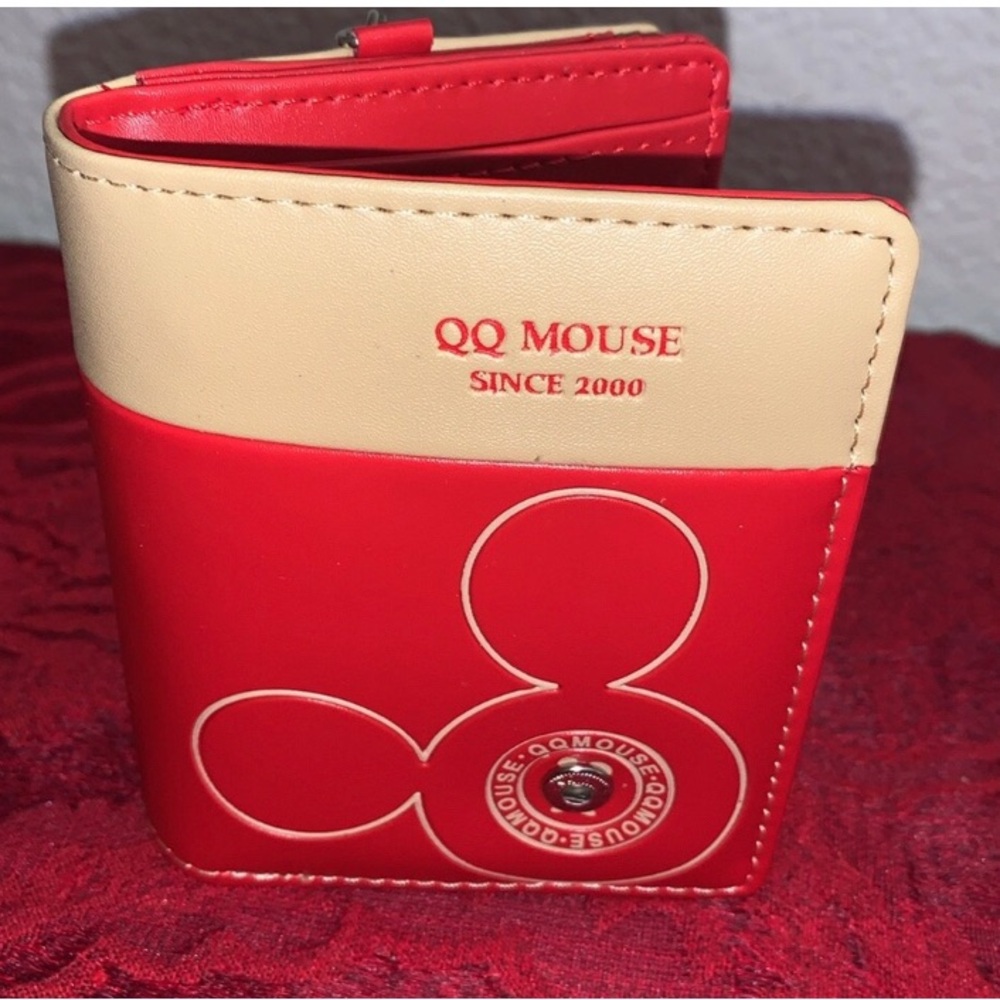 Mickey Mouse Bifold Wallet Excellent Condition